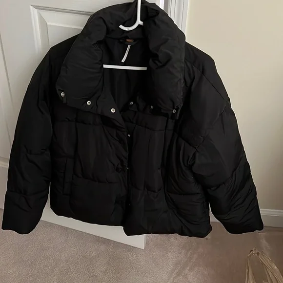 Free people black puffer jacket shop